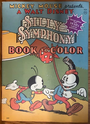 Antiguo libro de Mickey Mouse presenta un libro de Walt Disney Silly Symphony para colorear Foto 1 de 2