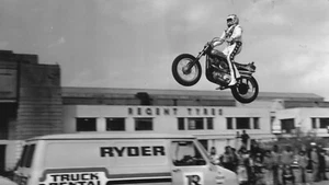 Evel Knievel Jump 70s POSTER 24 X 18 Inches Nice! - Picture 1 of 2
