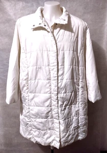 Roaman's Puffer Coat Women's Plus size 3X Full Zip White 2 Pockets Snap Covered. - Picture 1 of 16