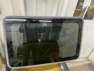 2004-2008 PONTIAC GRAND PRIX Sunroof Glass Factory OEM Power Moonroof Window - Image 1 of 4