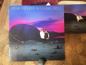 STEVIE WONDER -In Circle Square ~TAMLA 6134 {nm orig} w/Booklet | Recorded: 1985 - Picture 1 of 6