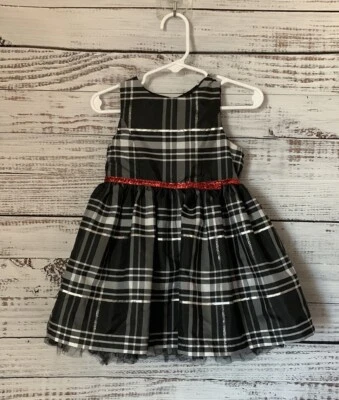 Vestido de férias preto da Oshkosh tamanho 18 meses  - Imagem 1 de 3