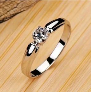 Shiny Silver Cubic Zirconia Womens Wedding Engagement Ring Size 6 - Picture 1 of 4