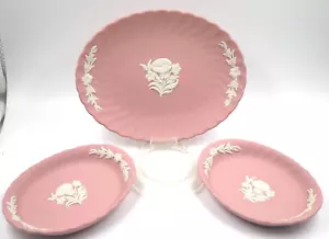 RARE WEDGWOOD JASPERWARE JASPER PINK FLOWERS SPIRAL FLORAL 3 TRAYS DISHES SET - Picture 1 of 5