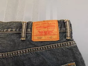 LEVI'S HERREN 550 DENIM SHORTS - 42 W - ENTSPANNTE PASSFORM - 10 ZOLL INSEAM - Bild 1 von 5