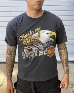 Camiseta negra Harley Davidson Chasin The Wind vintage años 80 puntada única EE. UU. - Imagen 1 de 9