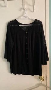 Torrid Women’s Plus Black & Lace 3/4 Bell sleeve Top Size 1X ECU Beautiful - Picture 1 of 6