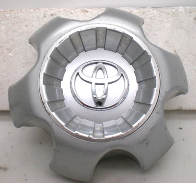 Tapa central Toyota 4Runner 2003-2009 acabado pintado plateado P/N 800 (único) Foto 1 de 4