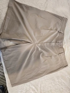 Nike Golf Tour Performance Shorts Men’s Size 40 Tan Dri Fit - Picture 1 of 3
