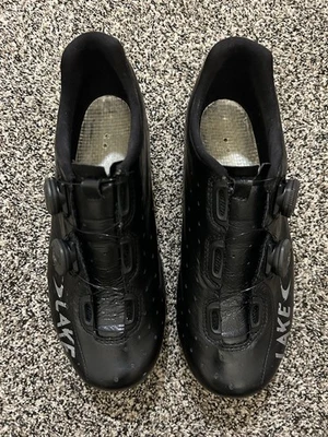 Zapato de ciclismo LAKE CX332 TALLA 11 44 extra ancho EE COMO NUEVO 3 agujeros Foto 1 de 4
