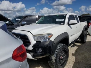 Driver Corner/Park Light Fog-driving Bumper Mounted Fits 16-23 TACOMA 1942471 - Picture 1 of 12
