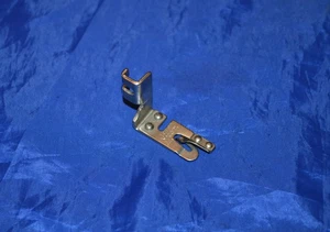 NARROW HEMMER LOW SHANK FEET GREIST OTHER MODEL SEWING MACHINES SAME SHANK - Picture 1 of 1