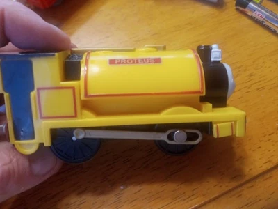 Thomas Trackmaster Hit Toys Proteus +Trucks Video 2 Yellow Trucks - Image 1 of 4