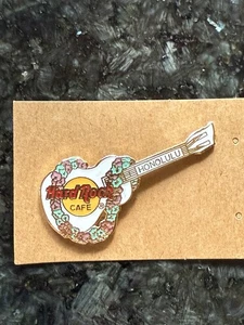 HARD ROCK CAFE Honolulu Hawaii White Guitar Flower Lei Pin - Picture 1 of 5
