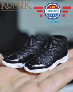 Zapatillas deportivas KUMIK escala 1/6 HUECAS para figura de acción masculina de 12" - Imagen 1 de 1