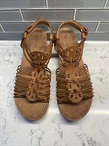 NWOB! Baretraps Women's Taren Wedge Strappy Sandals Brown Size 10M Comfort - Picture 1 of 7