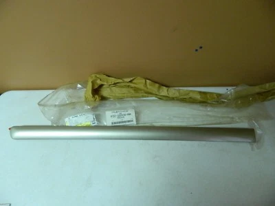 全新 原始设备制造商 1999 - 2002 年 Mercury Villager 右侧滑动门成型装饰模塑 — 第 1/4 张图片