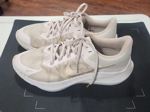 ✅Nike Zoom Winflo 8 CW3421-500 White Running Shoes Lace Up Low Top Women Size 10 - Picture 1 of 9