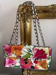 Stuart Weitzman Russell Bromley Floral Patent Bag chain shoulder strap - Picture 1 of 8