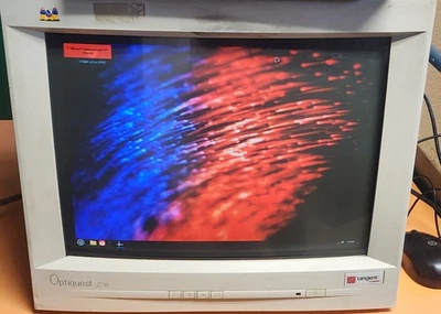 Vintage ViewSonic Optiquest Z70 17" CRT Monitor - Read! - Image 1 of 4