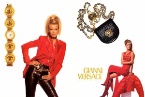1992 Versace Irving Penn Christy Turlington Claudia Schiffer MAGAZINE AD - Picture 1 of 1