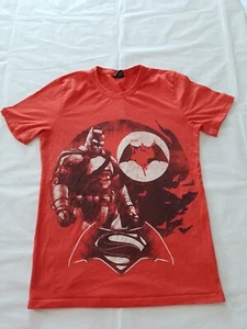 Mens T-shirt Unbranded Size M Short Sleeve Superman Print Red 22535 - Picture 1 of 15