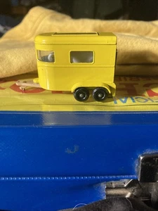 Matchbox By Lesney Made In England No.43 Pony Trailer With Ponies Loose As Seen - Picture 1 of 6