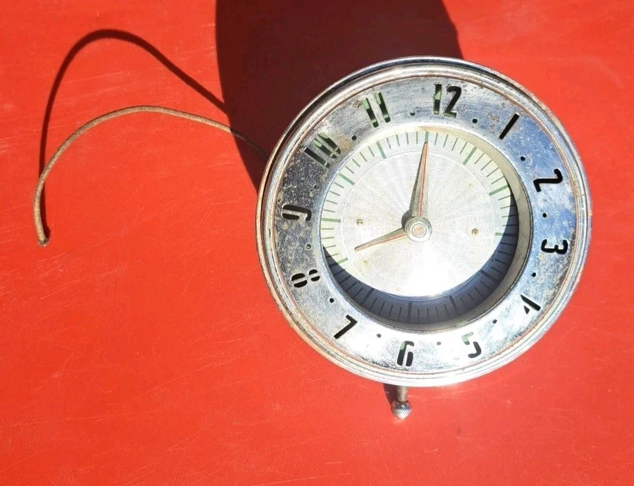 pontiac oldsmobile lasalle buick  clock 1940-1954 - Image 1 of 4