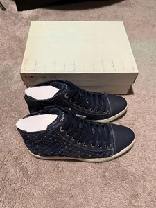 GEOX Quilted High-Top Fashion Sneakers Dark Blue Side Zip Lace Up Size 7 - Picture 1 of 7
