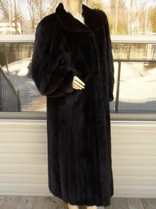 AMERICAN FUR AWARDS AMERICAN ULTRA 49" DUNKLE RANCH NERZFELLMANTEL Gr. 10-12 NEUWERTIG - Bild 1 von 10