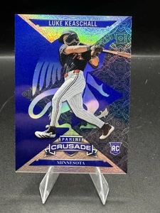 Panini Crusade Luke Keaschall #82 RC 2025 Blue Mojo Prizm Twins - Imagen 1 de 2