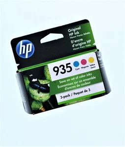 HP 935 Tri-Color Ink Cartridge (EXPIRED) - Picture 1 of 4