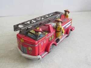 Vintage 1950's Tin Fire Truck Made In Japan T.N. Toys Nomura 8" - Bild 1 von 7