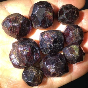 100g New Find Raw Garnet Crystal Specimens Natural Rare - Picture 1 of 8