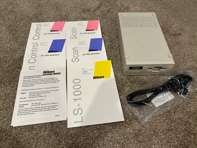 Nikon LS-1000 Super Coolscan 35mm SCSI Film Scanner for Mac or PC UNTESTED - Image 1 of 4