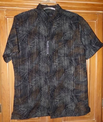 NWT $50 VAN HEUSEN MENS SIZE S  BLACK POLYNESIAN SHORT SLEEVE BUTTON SHIRT - Image 1 of 2