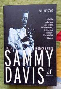 In Black and White: The Life of Sammy Davis Jr. By Wil Haygood - Bild 1 von 2