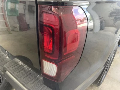 Conjunto de luz trasera derecha usado se adapta a: Honda Ridgeline 2017 grado derecho A Foto 1 de 4