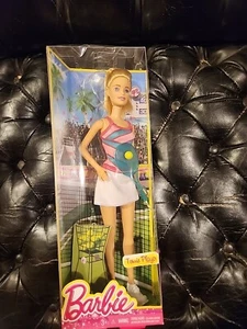 2014 Barbie Tennis Player With Racquet Brand New Box Bent See Pics Rare!!!! - Picture 1 of 4