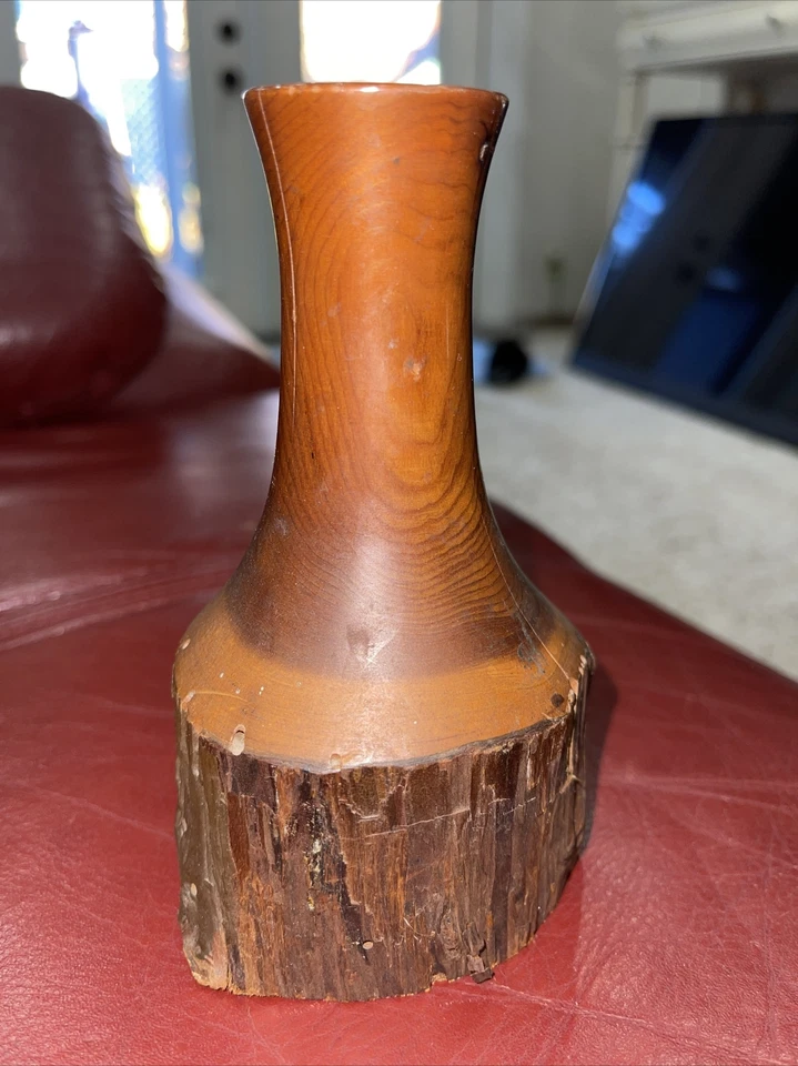 Jarrón vintage tallado en madera con corteza Waers 1936 Foto 1 de 4