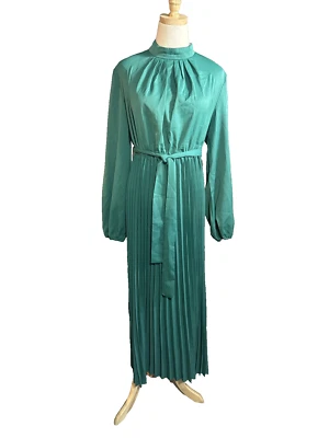 Vintage Handmade Kelly Green Dress Long Sleeve Pleat Tie Approximate Sz S/M - Image 1 of 4