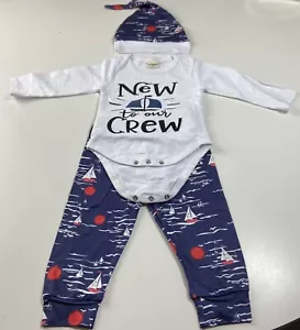 CoolMySia Set 3 Pezzi Bambino Ragazzi Taglia 80 Outfit Pagliaccetto Pantaloni Cappello Nuovo per Crew - Foto 1 di 7