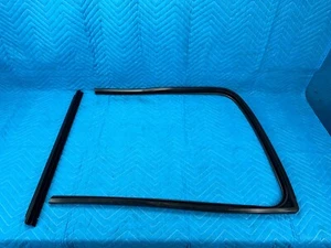 RAM 1500 Classic Rear Door Glass Channel Run Seal &Moulding RH 2pc Set 09-24 OEM - Picture 1 of 5
