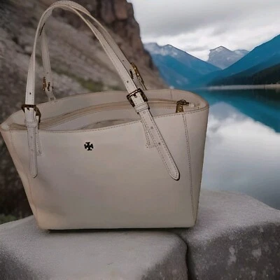 Bolso de hombro Tory Burch York Saffiano de cuero con hebilla blanco roto Foto 1 de 4