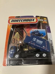 Matchbox Real Working Rigs 2009 Autocar AXC Blue Garbage Truck Toy New - Picture 1 of 2