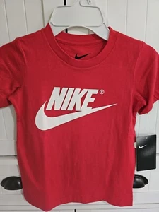 Boys Youth Kids NIKE short sleeve Red Shirt Size 5 - Picture 1 of 1