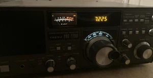 Yaesu FRG7700 avec Memory UNIT + FRV7700 - Photo 1/11