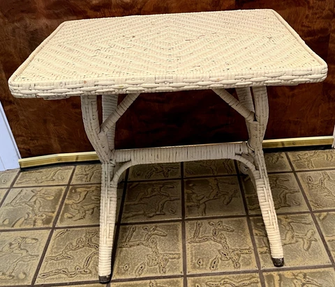 Antique White Wicker Table Cover