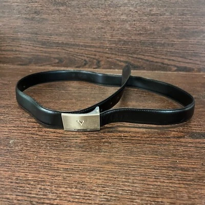 Cinturón de vestir Valentino para hombre cuero negro logotipo en V placa hebilla cinturón ajustable 40 Foto 1 de 4