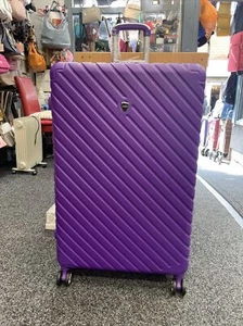 hard sell suitcase  - Picture 1 of 3